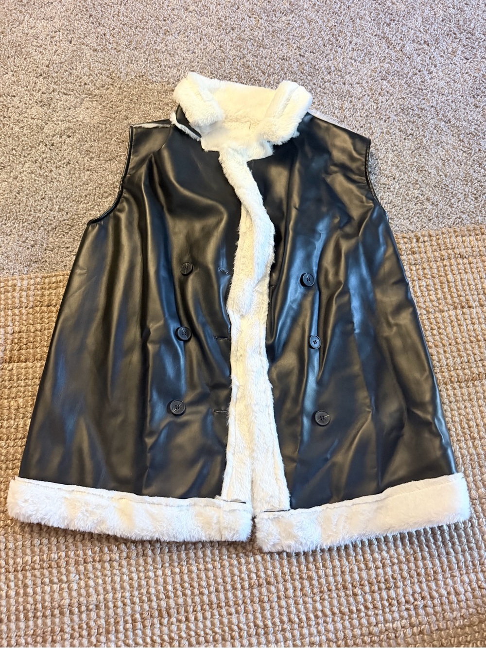 SHEIN Black Faux Leather Sleeveless Vest with Cream Faux-Shearling Trim